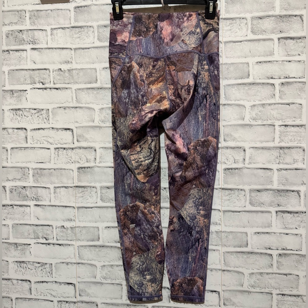 Women’s Fabletics Powerhold high waist Orchid Moon Rock leggings Size Small - Picture 4 of 5